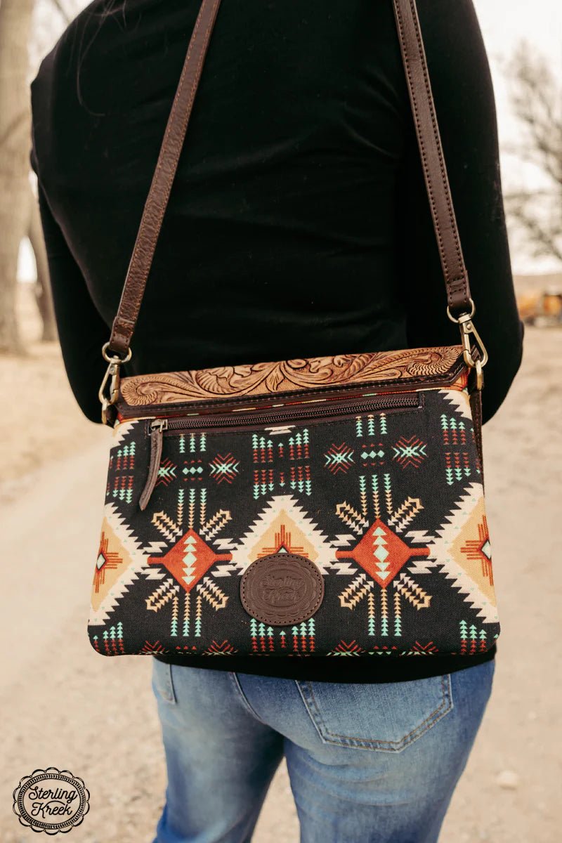 Sterling Kreek Horseshoe Bay Crossbody Bag | shirtandskin