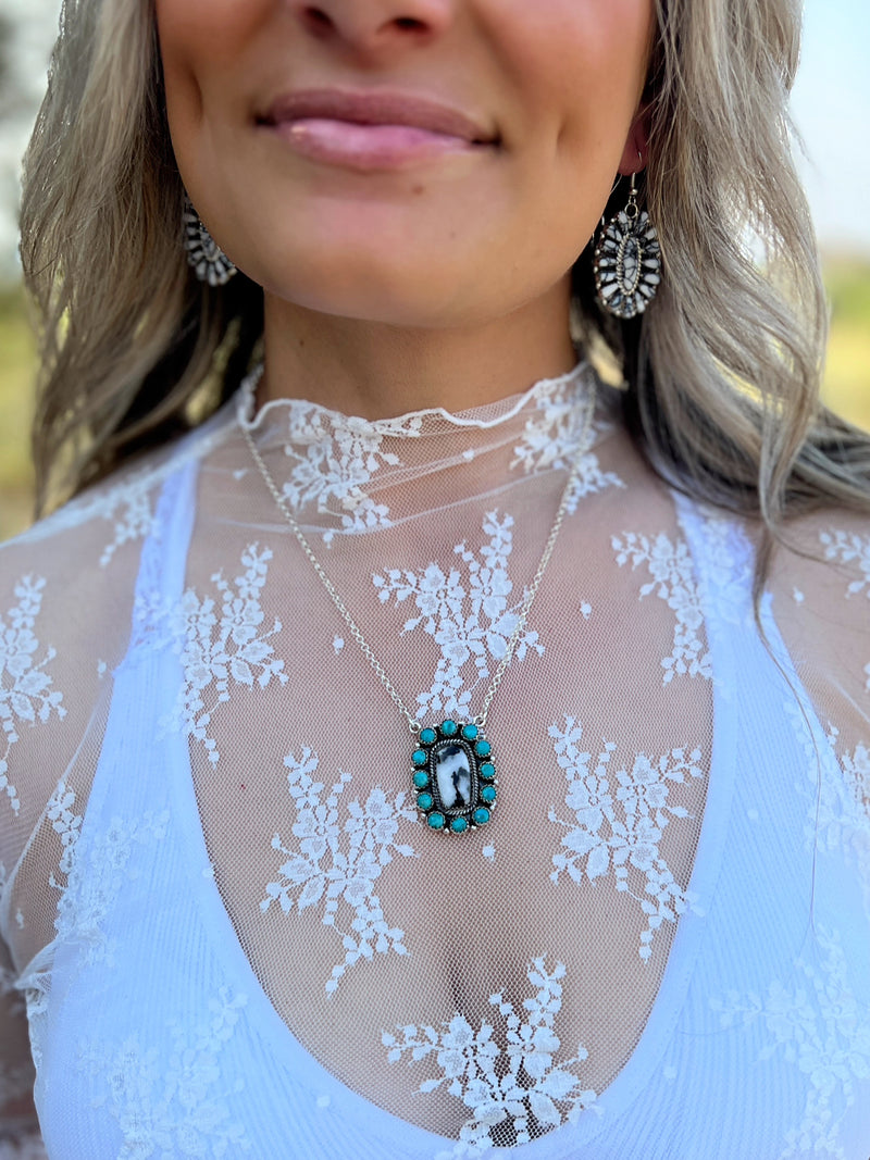 Turquoise Zebra Navajo Handcrafted Sterling Necklace | shirtandskin