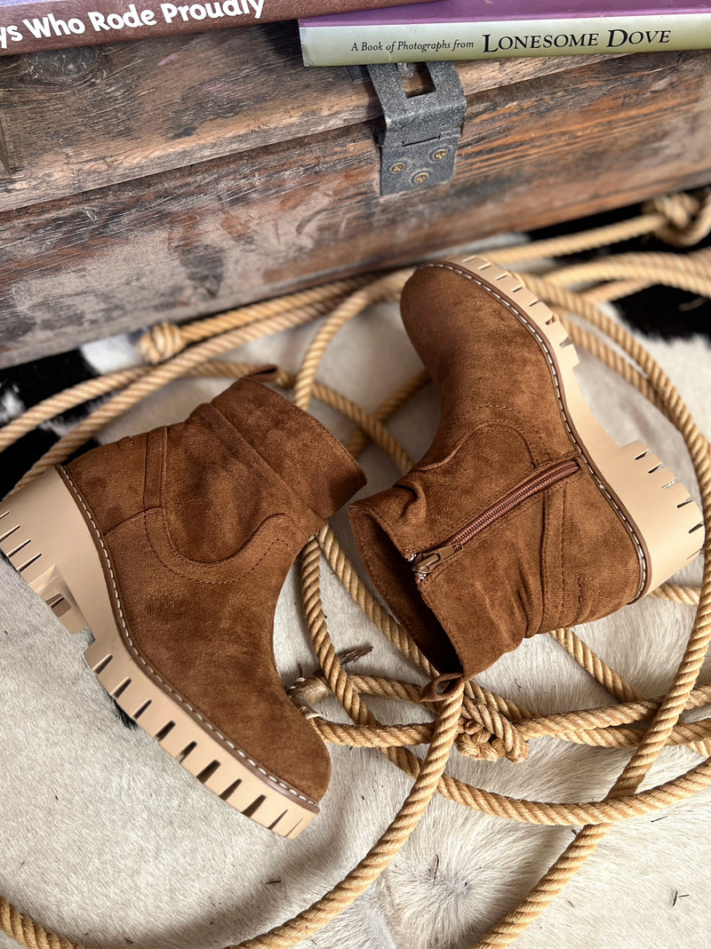 Gotta Go Now Booties | shirtandskin