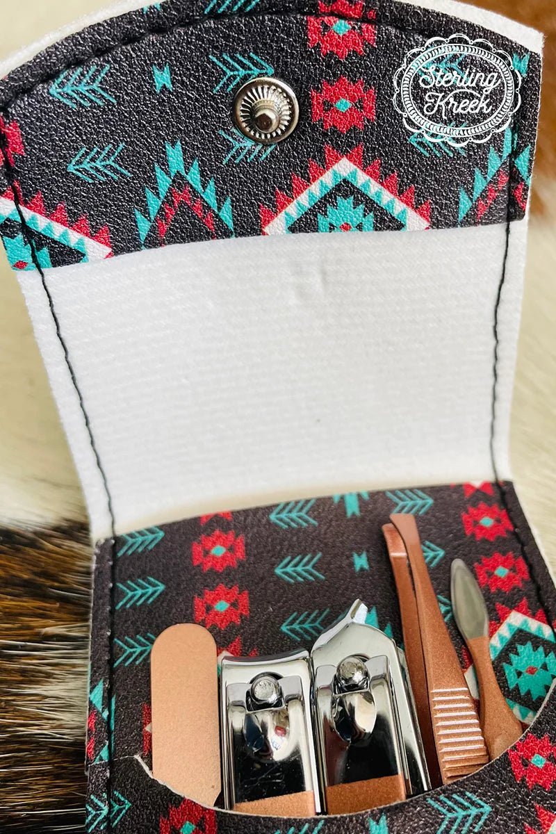 Fingers Crossed Manicure Set | shirtandskin