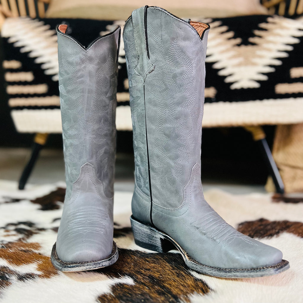 Storm In Her Eyes Leather Boots | shirtandskin